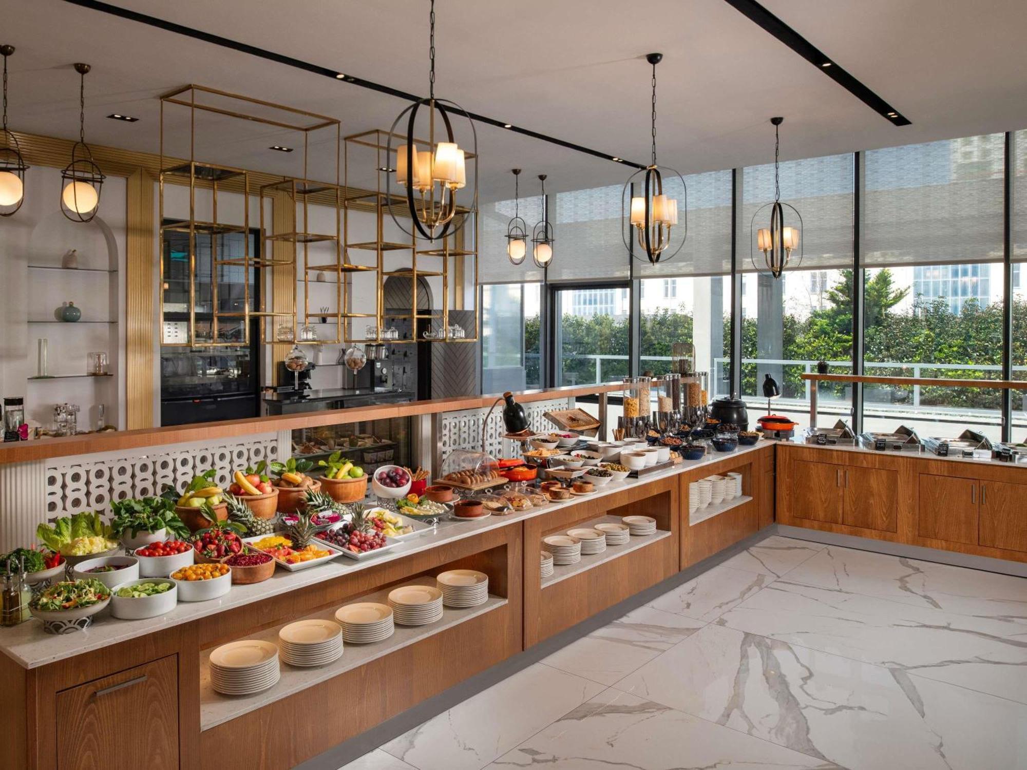 Hotel Movenpick Living Istanbul West Exteriér fotografie