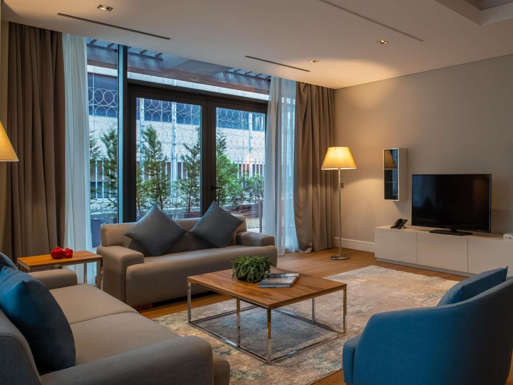 Hotel Movenpick Living Istanbul West Exteriér fotografie